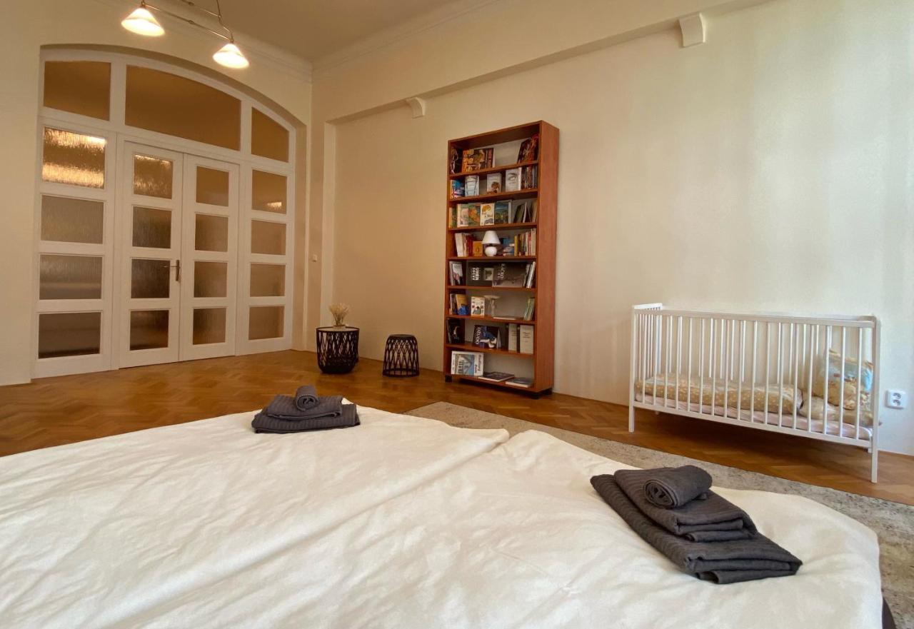 Luxury Vincents Apartments Košice Esterno foto