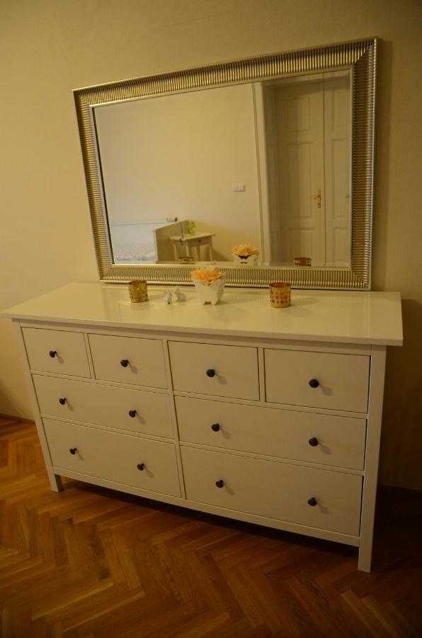 Luxury Vincents Apartments Košice Esterno foto